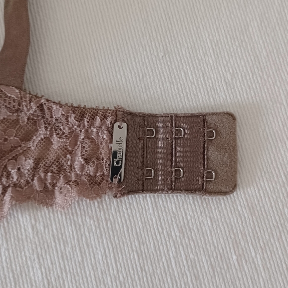 Chantelle Full Coverage Bra, 36DDD - Picture 12 of 15